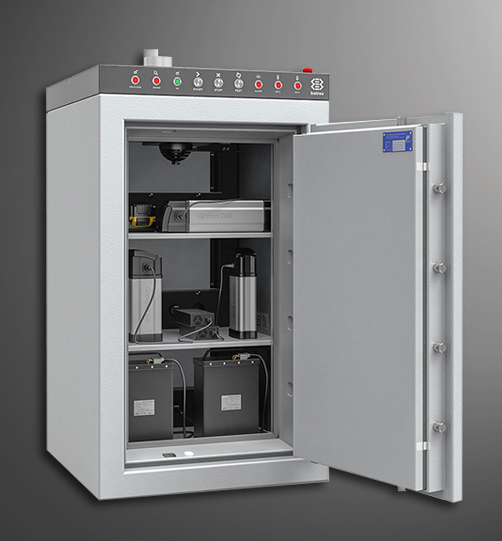 Batterielagerungsschrank geöffnet